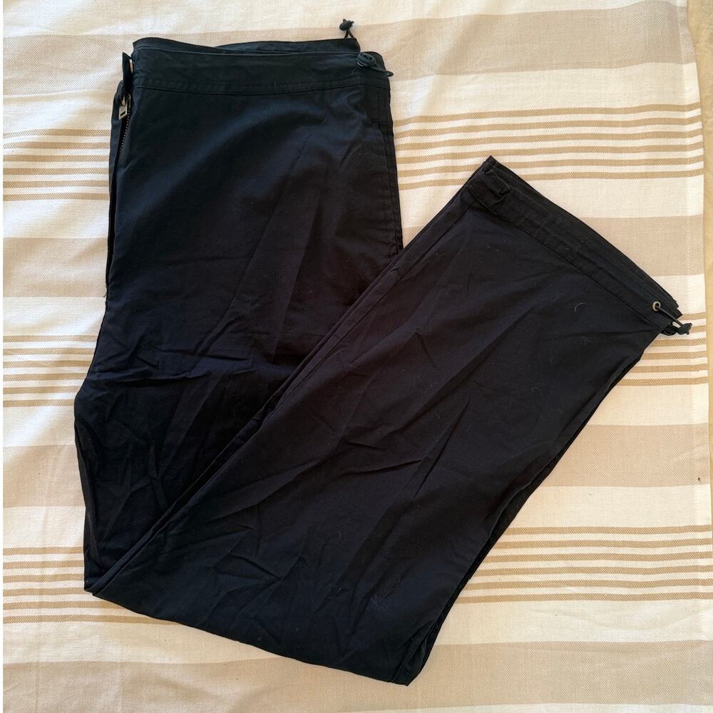 Bench Studio Collection | black cargo style pants with sun detail  | size Large